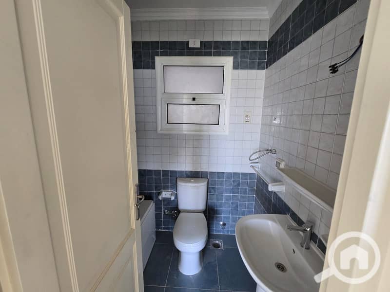 10 WhatsApp Image 2025-10-05 at 12.43. 30 AM (1). jpeg