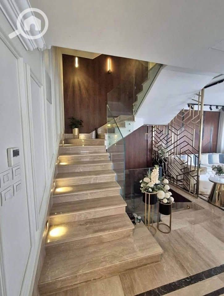 10 528169689_2233398550423279_7004632779755805121_n. jpg