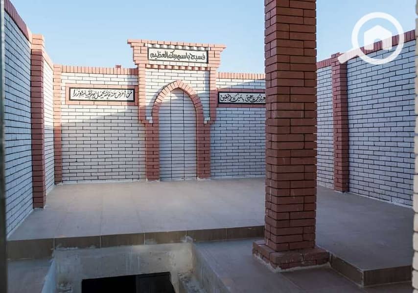 4 r2t2qbJxSJqVRMjROgBcGJIhXCAljbFxXledHWvb. jpg