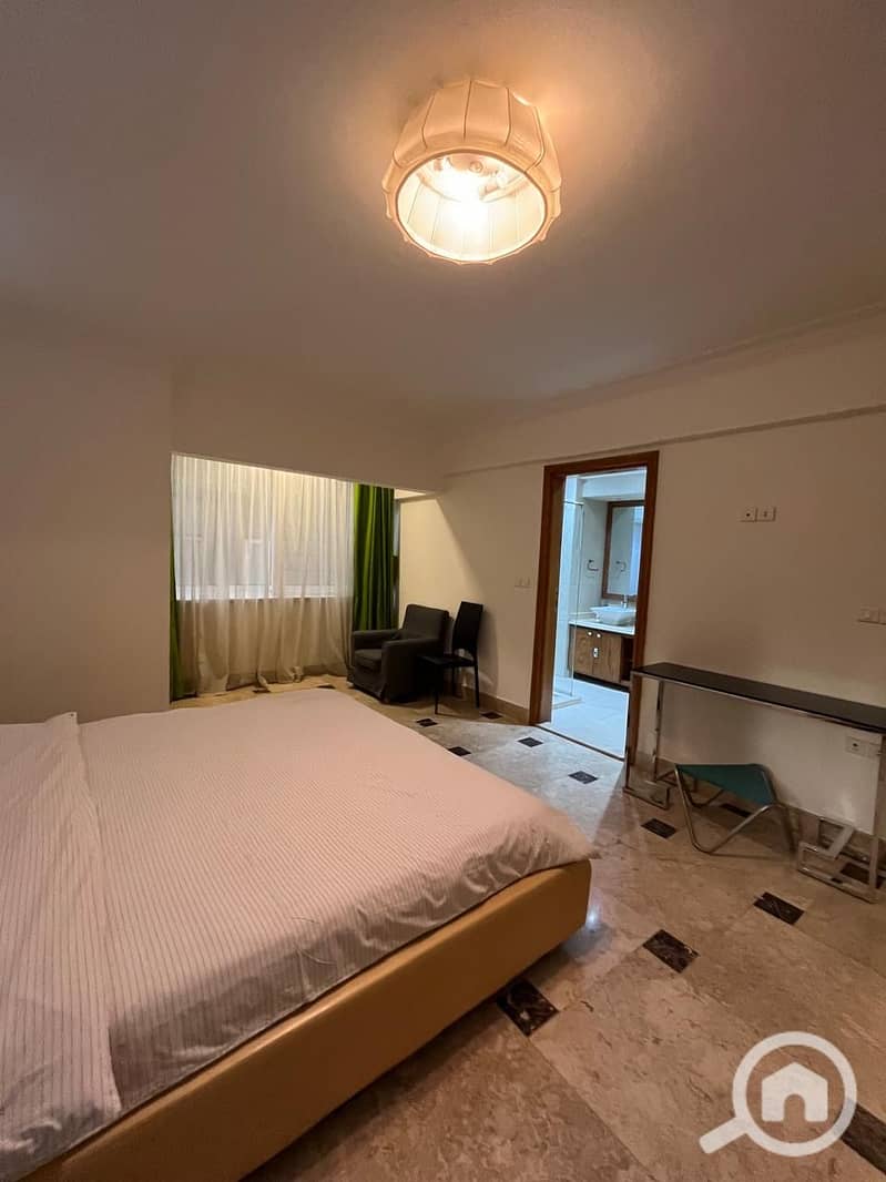 12 2fb5f268-d9f2-4596-bb7e-028ff64a38ed. jpeg