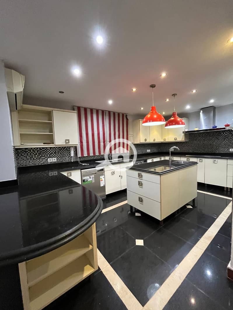 28 da3ee6ca-53fd-46fb-ae7c-f3d5eb7be46d. jpeg