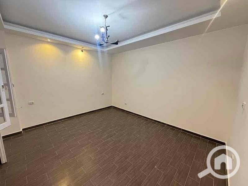 12 293c8d69-f5d3-49f2-8157-2e0ecb8fde0e. jpg