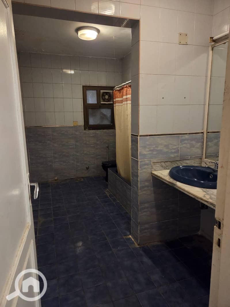 4 4301cf51-9857-4c3a-b464-90eda0e390d5. jpeg