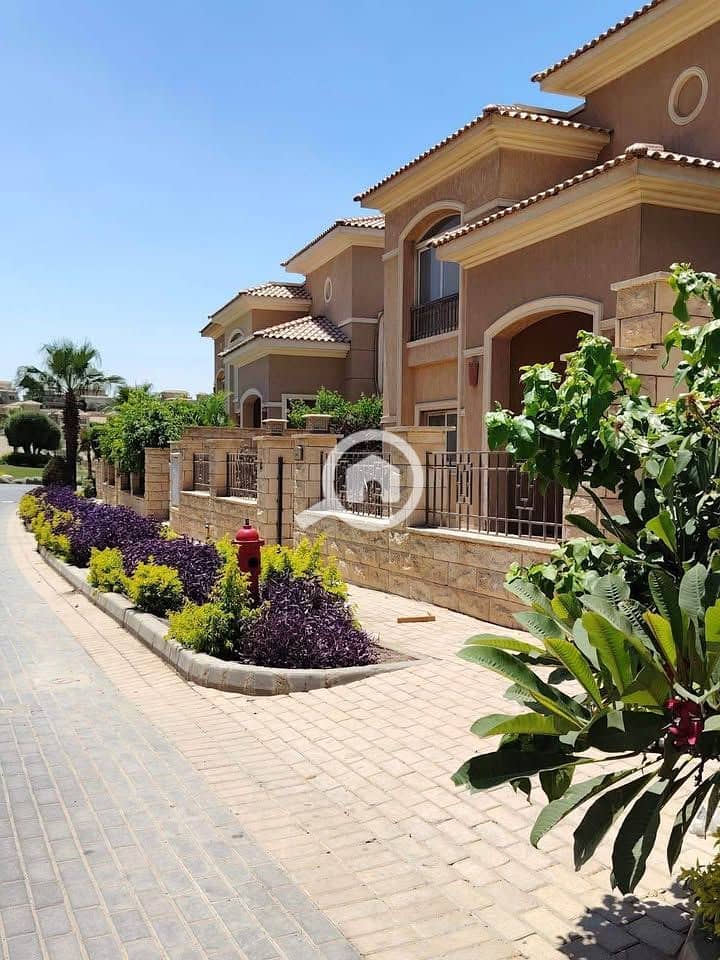 8 554693664_1862913207657833_3327499670715999534_n. jpg