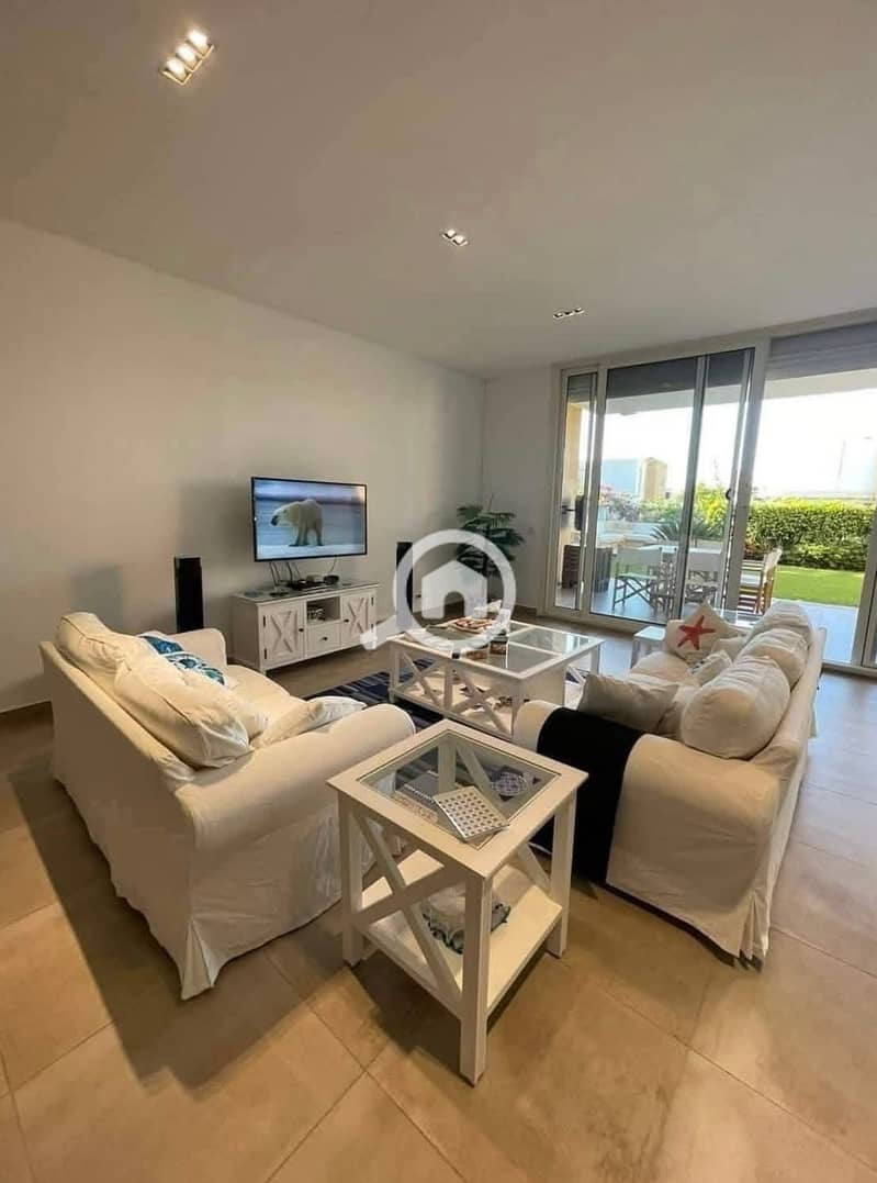 9 FB_IMG_1764015202228. jpg