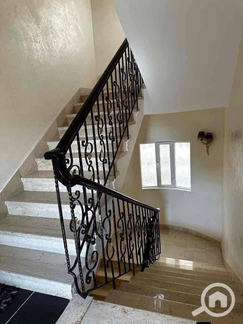 4 cec738cc-c79d-4ffa-b1c7-b4e461b0e004. jpg