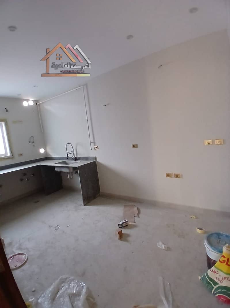 4 5837c507-839b-4e09-855a-bf5fdf950353. jpg