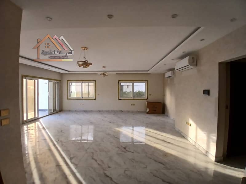 5 ca0cf22a-ffb6-41f5-8f81-e24798ec6d12 (1). jpg