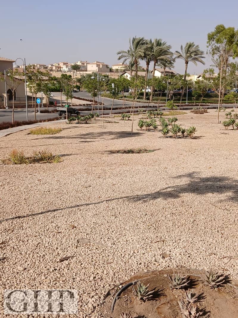 10 6a9514be-8063-4d3b-a99d-57d61c6d184f. jpg