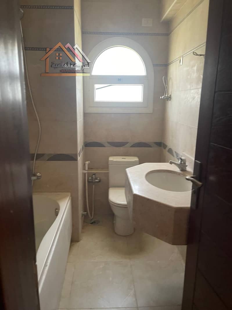 3 4fa4eb35-c053-49b9-9a2c-c9e487adef0c. jpg