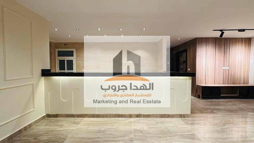 4 23d9d272-927e-4891-b6ab-f4abf074cd38. jpg