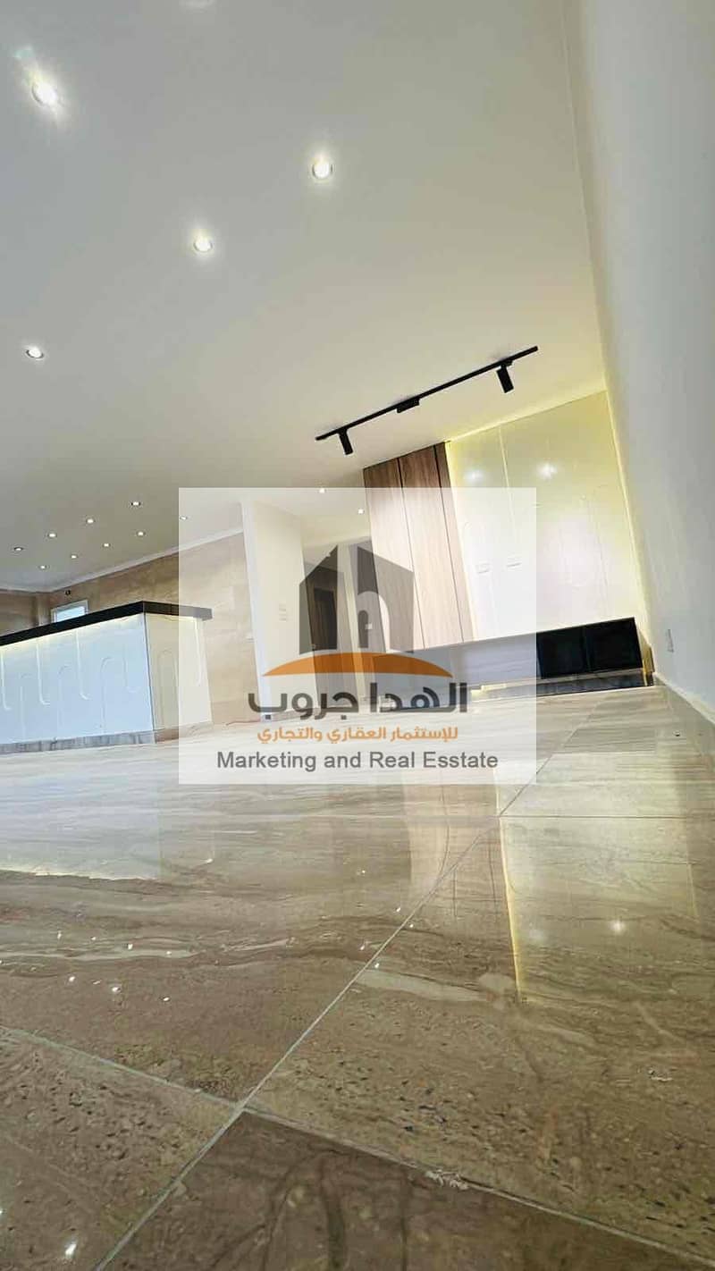 5 3c74720b-fe52-448c-8e51-a0b66e3cfdde. jpg