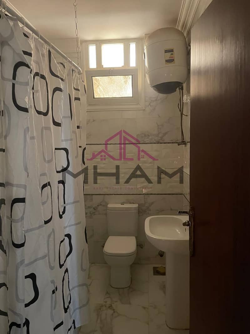 3 photo_6030484583440124935_y. jpg