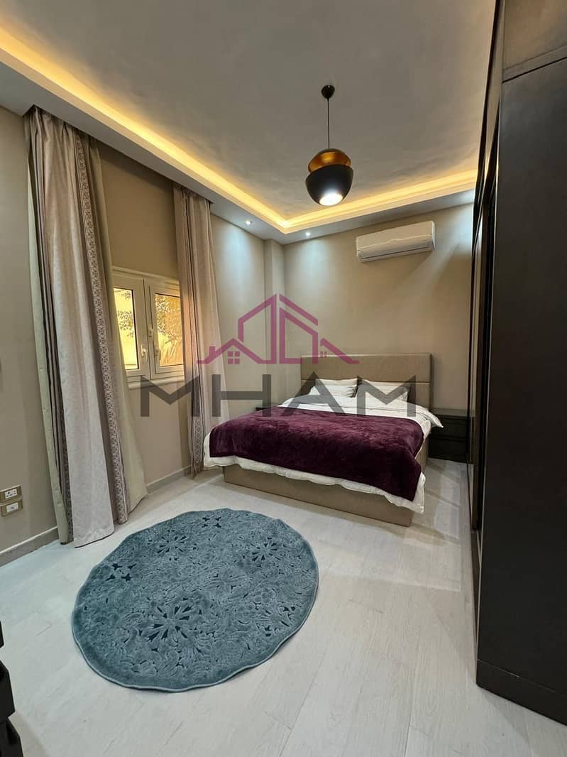 8 photo_6030484583440124906_y. jpg