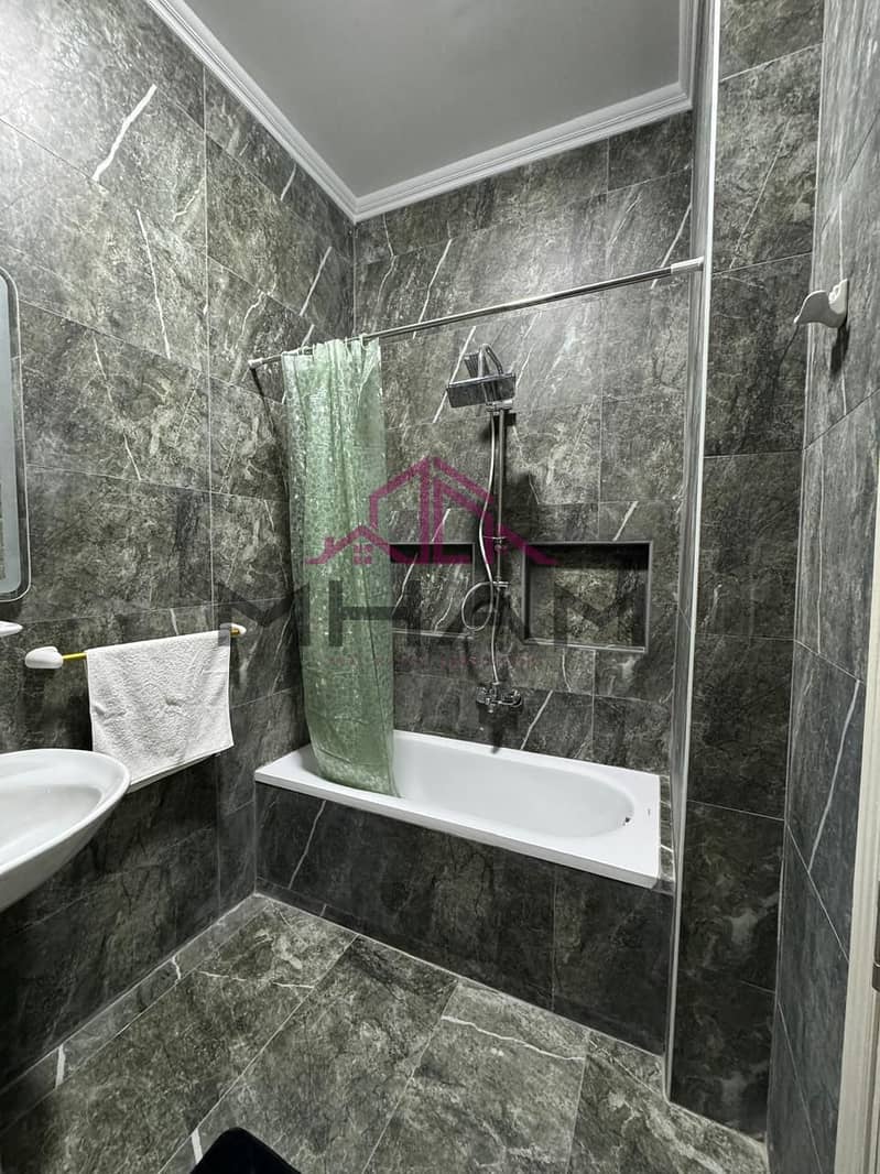 21 photo_6030484583440124923_y. jpg