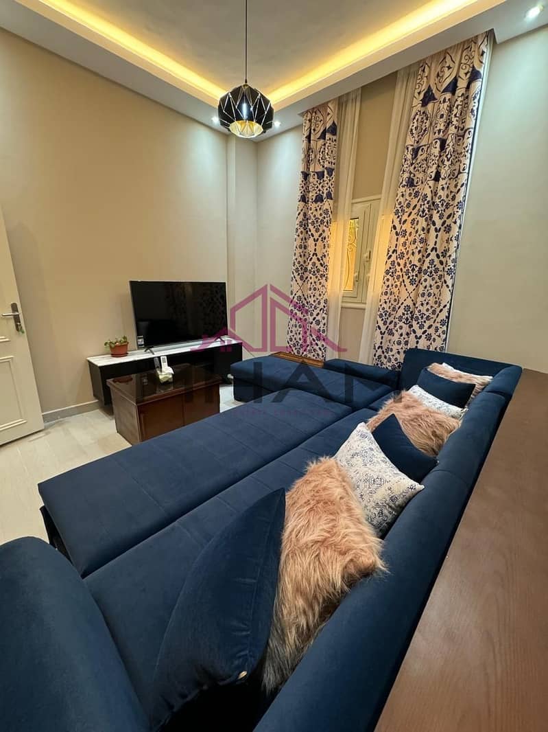 24 photo_6030484583440124927_y. jpg