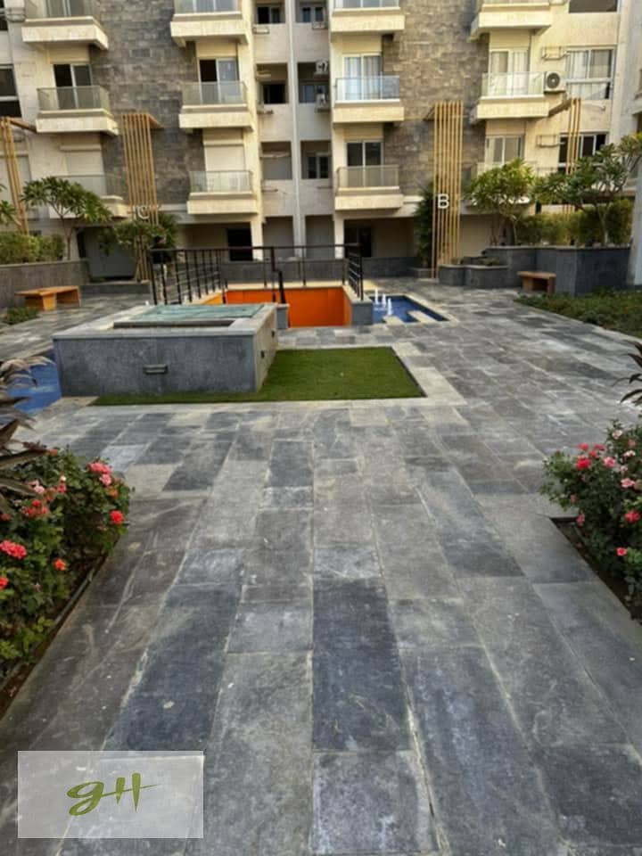 4 99b726dd-99f6-46b5-9b67-506999631c76. jpg