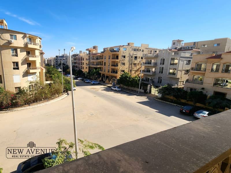 5 4b96fedb-2ea4-4bbc-a389-f9bba1eb30d4. jpg