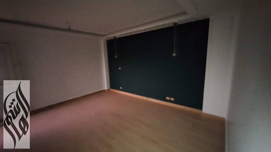 4 WhatsApp Image 2025-12-25 at 4.05. 37 PM. jpeg