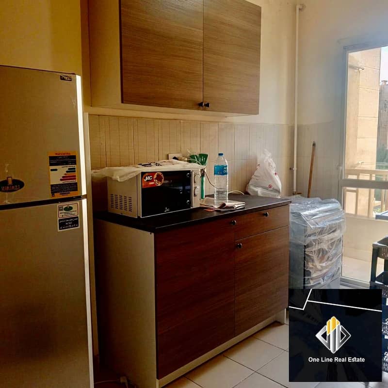 4 580f20c9-f393-47fc-aeb7-0512fce8e572. jpeg