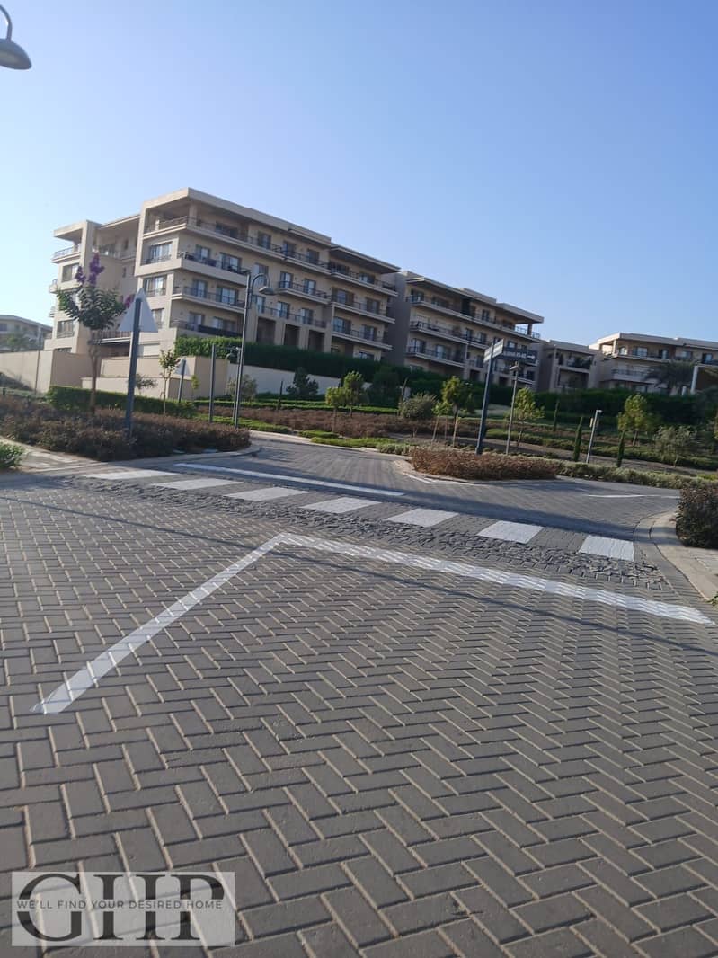 9 ebf609a7-8a3c-4042-a3a1-b617b89ba404. jpg