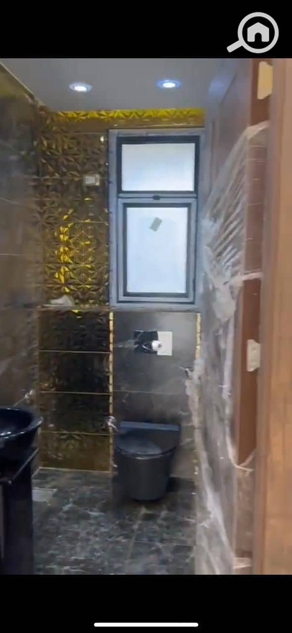 9 e72a1221-9edc-4b11-b10a-507231008a5e. jpg