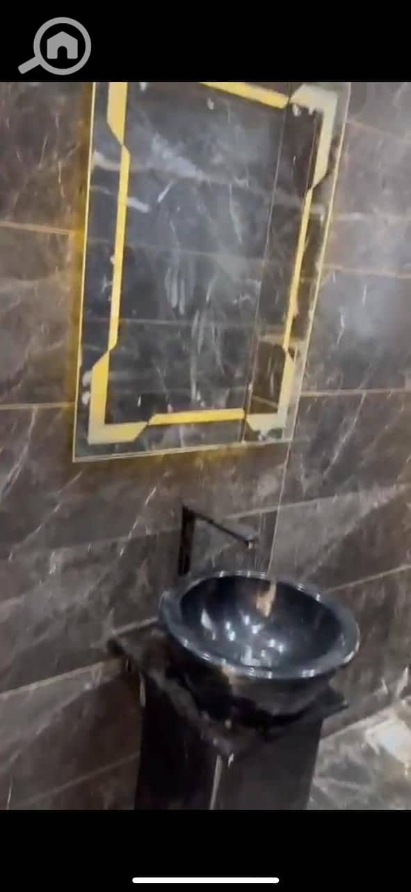 10 f27eabc7-0b2d-4b89-a08d-60674ba51315. jpg