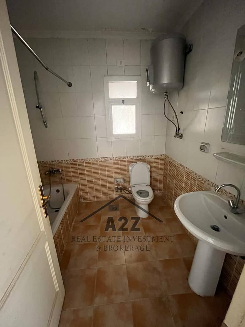 8 5d228682-dad4-4912-b8e9-ebbb5eaa4f3a. jpg