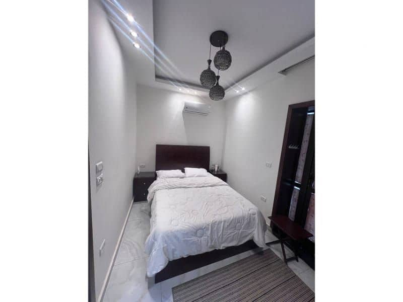 2 6c80785f-7554-47ec-9ef8-197834967e4c. jpg