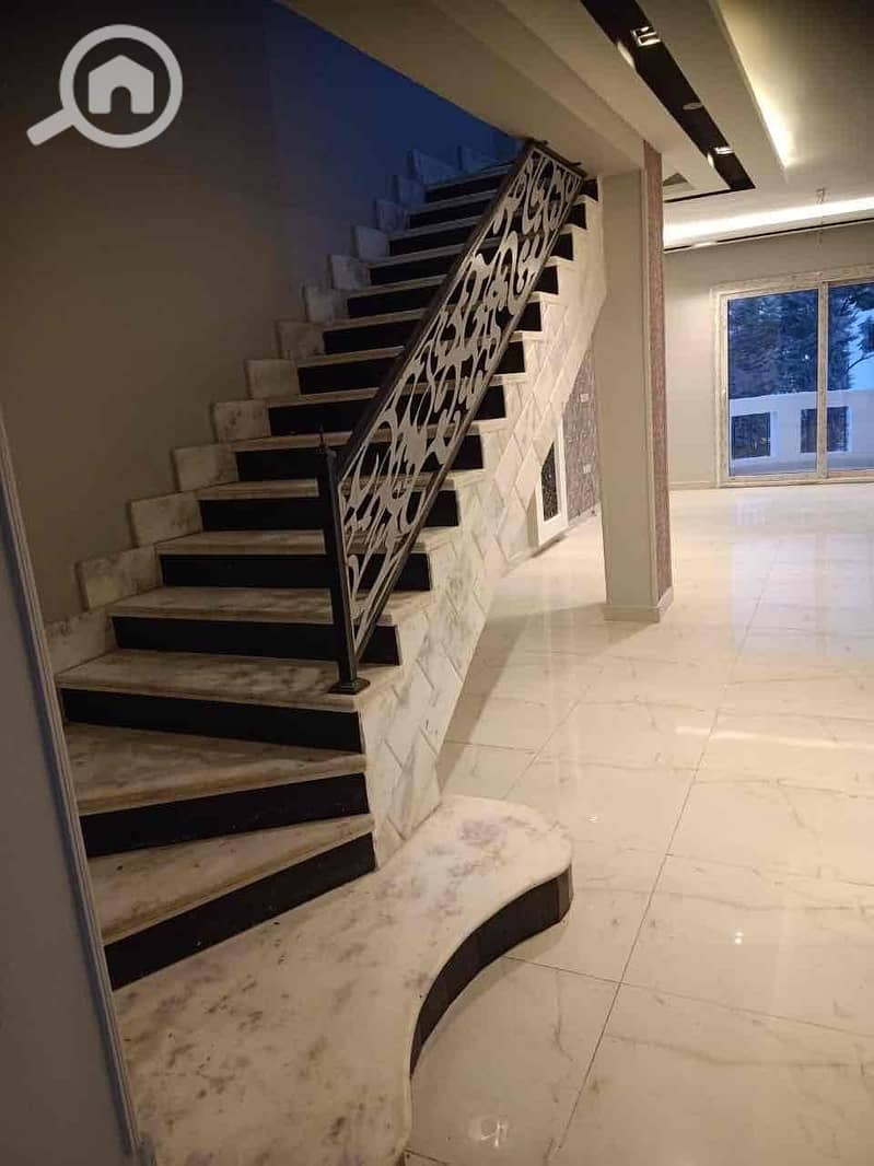 8 7fd8fc26-c579-4a69-aa70-000ec804617c. jpg