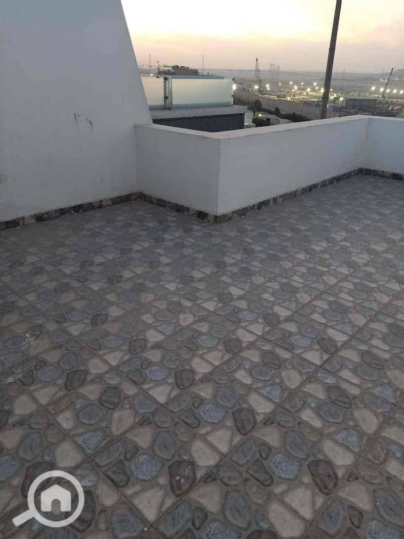 9 38fc9c6d-71c2-44b2-9c35-1d0a97ce1a07. jpg