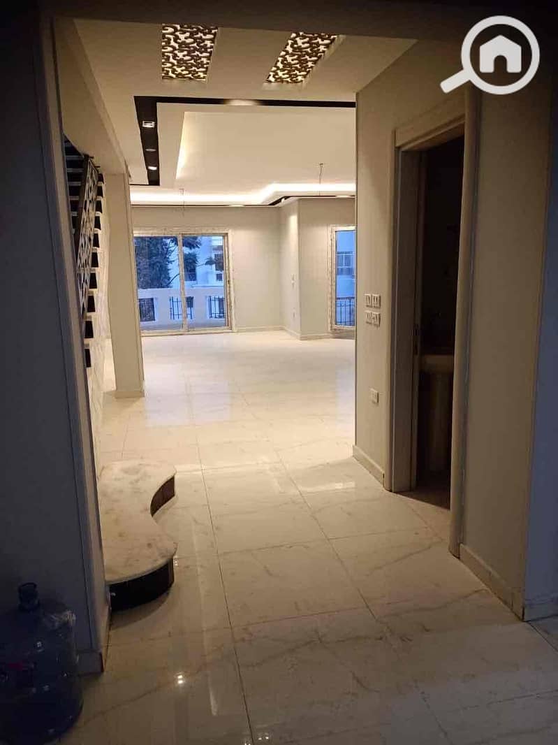 22 15e14a5a-061b-4145-9ba3-de3247f40b08. jpg