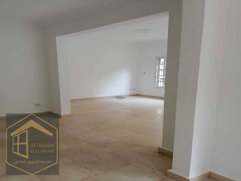 4 WhatsApp Image 2026-01-08 at 19.36. 55. jpeg