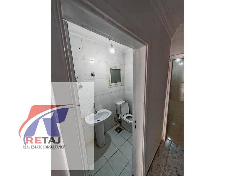 5 70eb2db4-f479-46e2-a0cd-d622e325f2fa. jfif. jpg