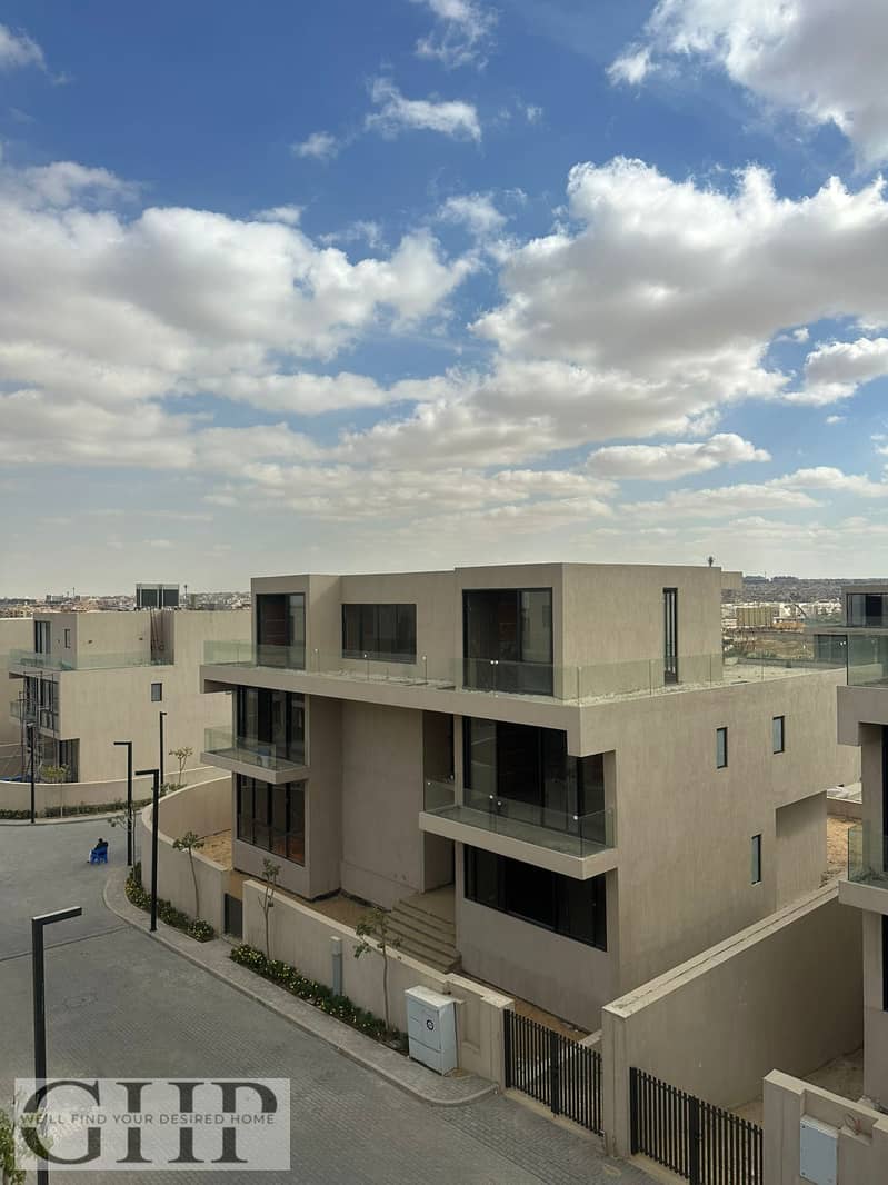 5 0c6200fd-7692-4882-91fd-7e97e3ed0e11. jpg