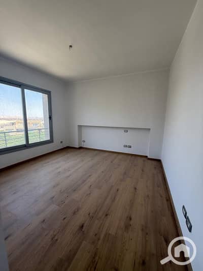 1 Bedroom Flat for Sale in 6th of October, Giza - WhatsApp Image 2025-12-15 at 2.40. 52 PM. jpeg