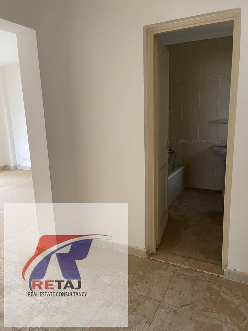 10 1e133b48-0782-4d30-a267-8d5139cf38df. jpg