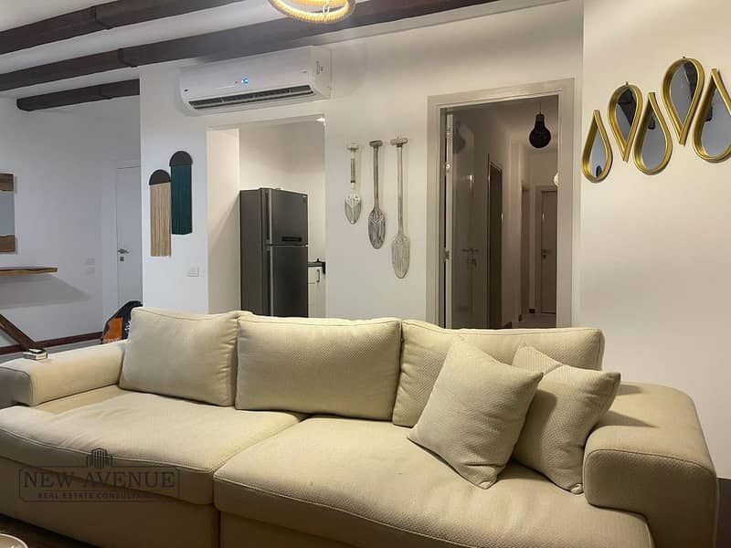 6 7b28c52b-3ea3-4586-a008-9fdcaaac1787. jpg