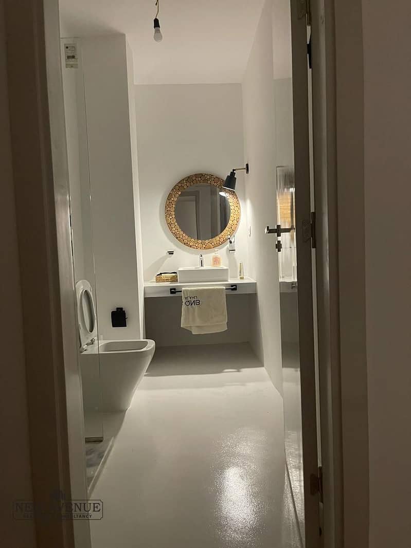 9 1e907530-d816-477a-b0e8-d3659ead5a5e. jpg