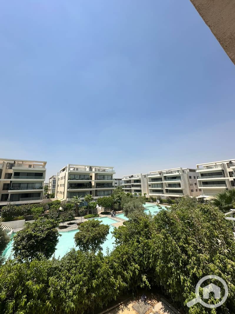 3 8758fbbf-7418-448d-b464-fdb8e4abfbfc. jpg