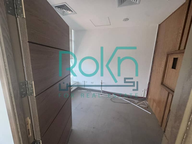 4 WhatsApp Image 2026-01-25 at 12.59. 15 PM. jpeg