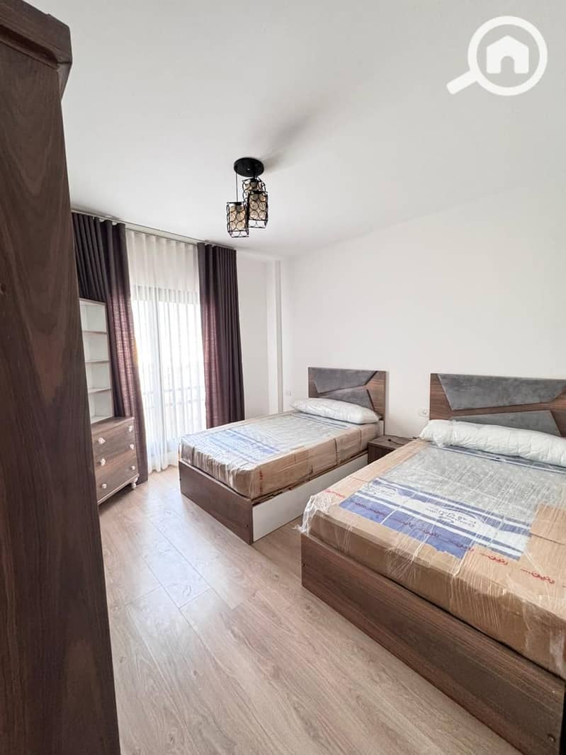 3 4975b8b1-aa96-4cac-baec-9d2a061c95df. jpg