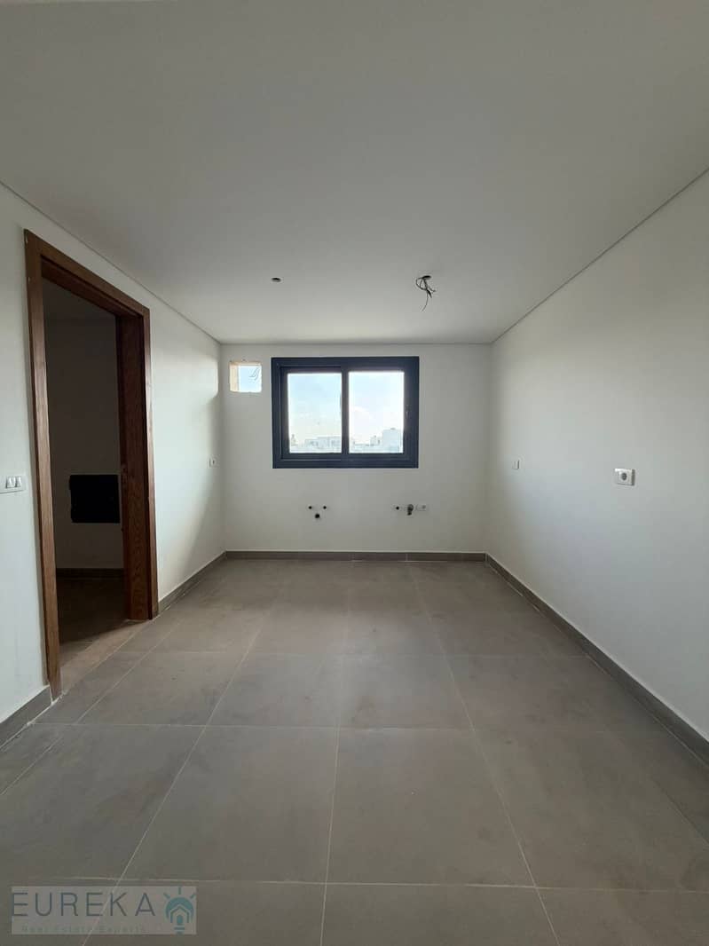 5 063cf298-a7a6-4329-85b6-269afcb1bb69. jpeg