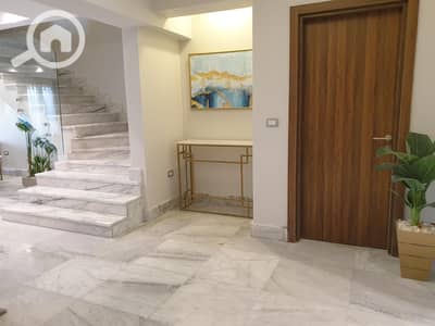 اي فيلا 3 غرف نوم للايجار في القاهرة الجديدة، القاهرة - 0dbfee7a-97f9-4863-adb6-55b488f2fed4. jpg