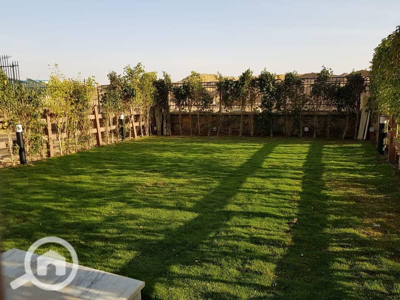 2 4b5f1555-0222-4c7e-ac2b-e6fb1586698f. jpg