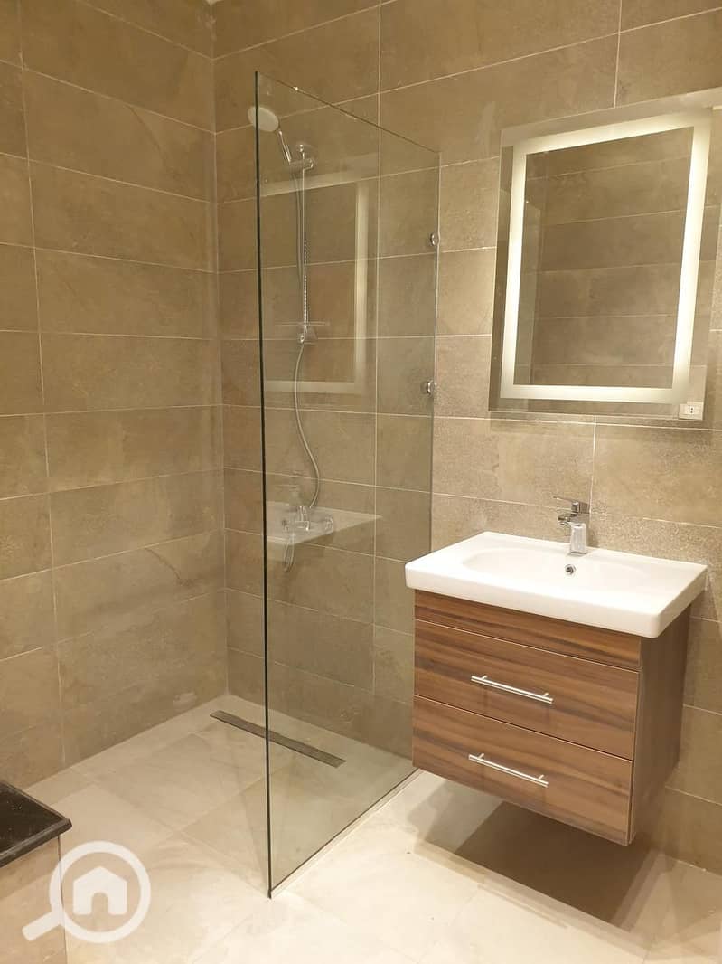 7 0001d697-8a61-4f0a-8a2b-a79a4ed19656. jpg