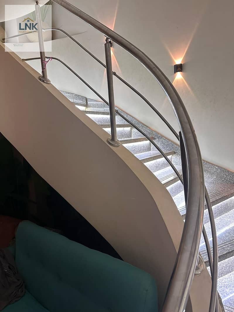 9 c4afdb7a-b0cc-404f-924c-325ee74666f0. jpg