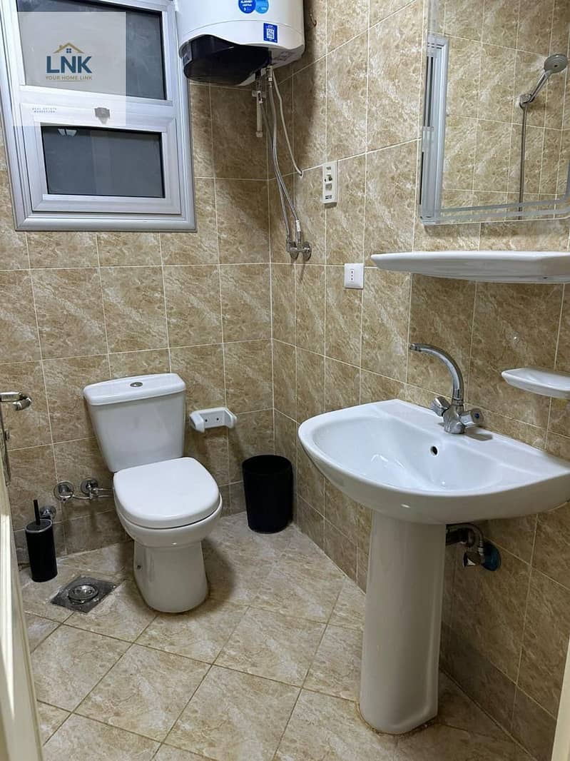 19 ec65f81a-01d0-45eb-b4dd-b1db832419d5. jpg