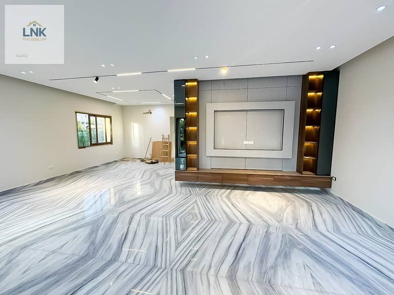 5 ea56c873-0f83-4218-b3ac-d70c2b6827e8. jpg