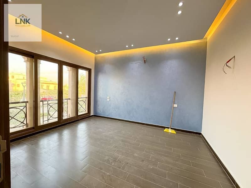 8 5b7b69ae-e01e-45d9-9336-5042a4d560b0. jpg